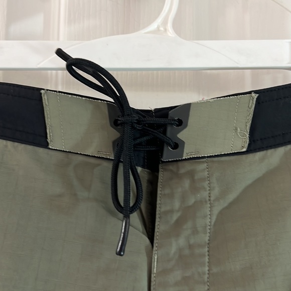 Reebok CrossFit Shorts - Picture 3 of 6